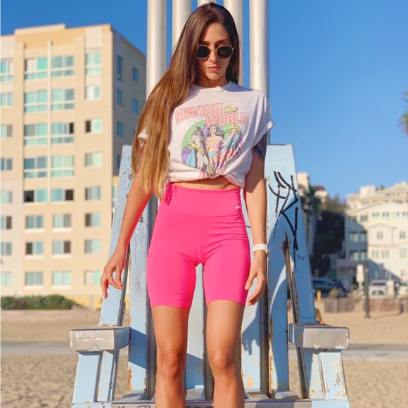 Meet your Posher, Priscila - Picture 9 of 10